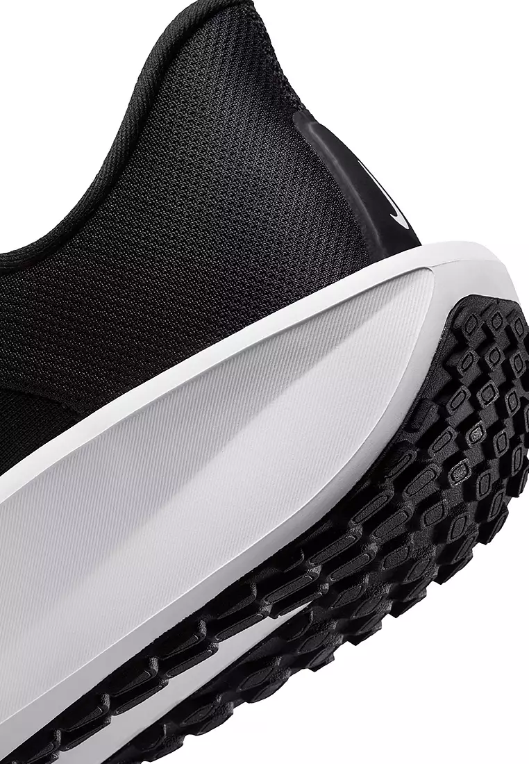 Quest 6 Shoes