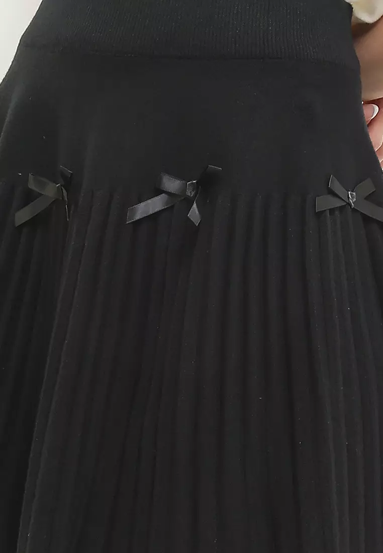 Mini Pleated Knit Skirt W/ 4 Bows