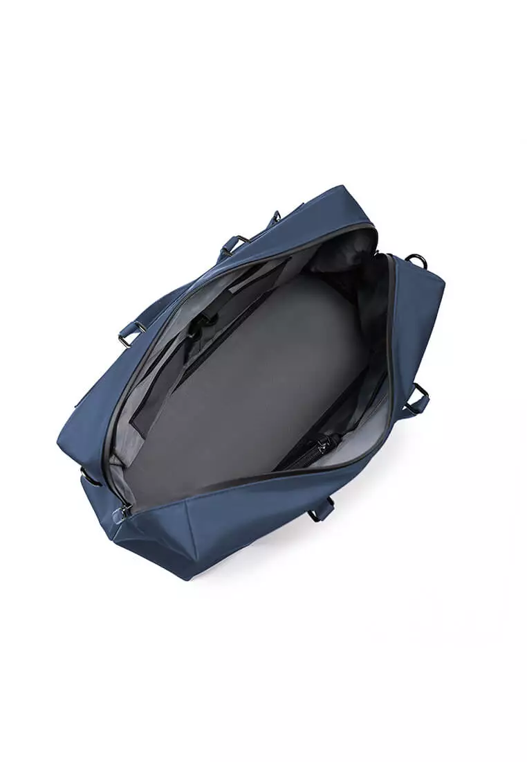 Maverick & Co. Avenue Waterproof Weekender (Navy）