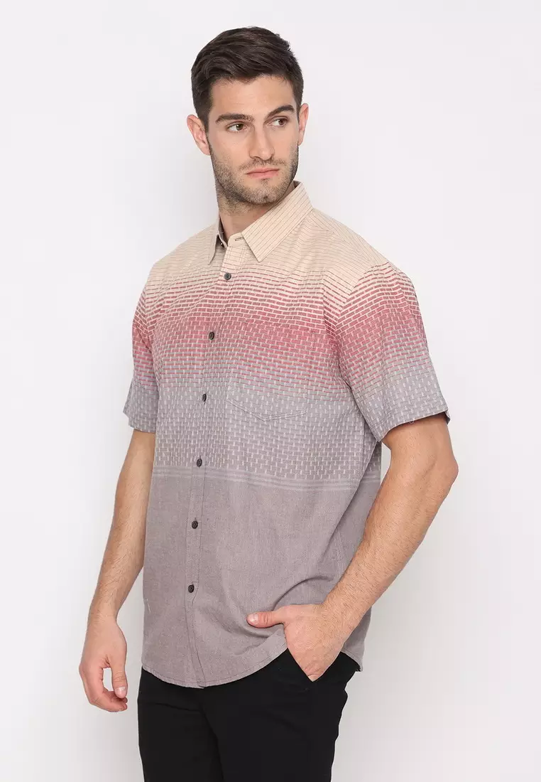 POLICE Kemeja Border Printing Merah Abu Regular Fit Pria