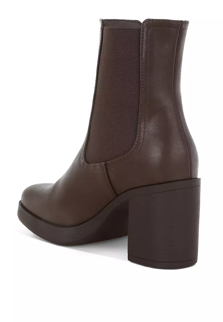 Faux Leather Chelsea Boots In Brown