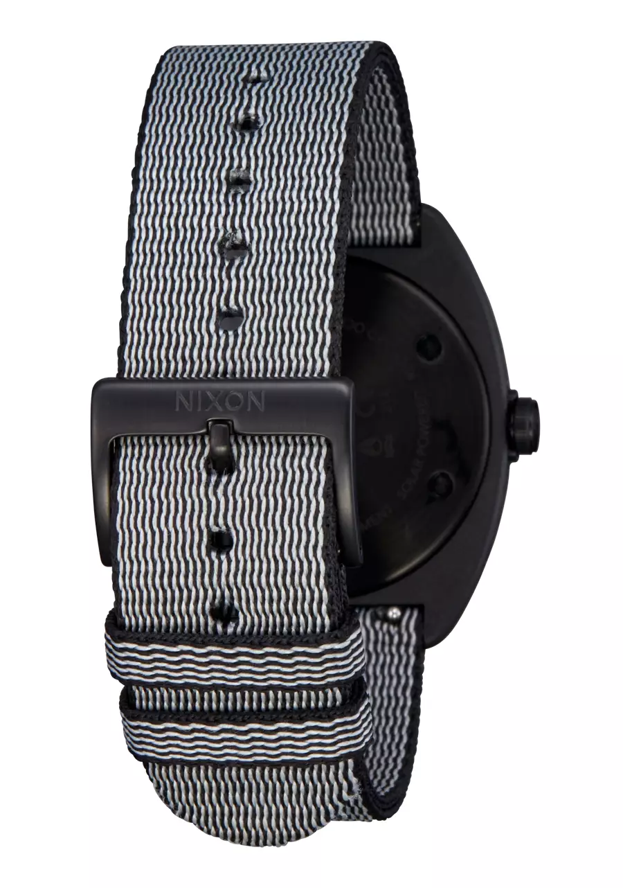 LIGHT-WAVE ALL BLACK Solar Panel Watch