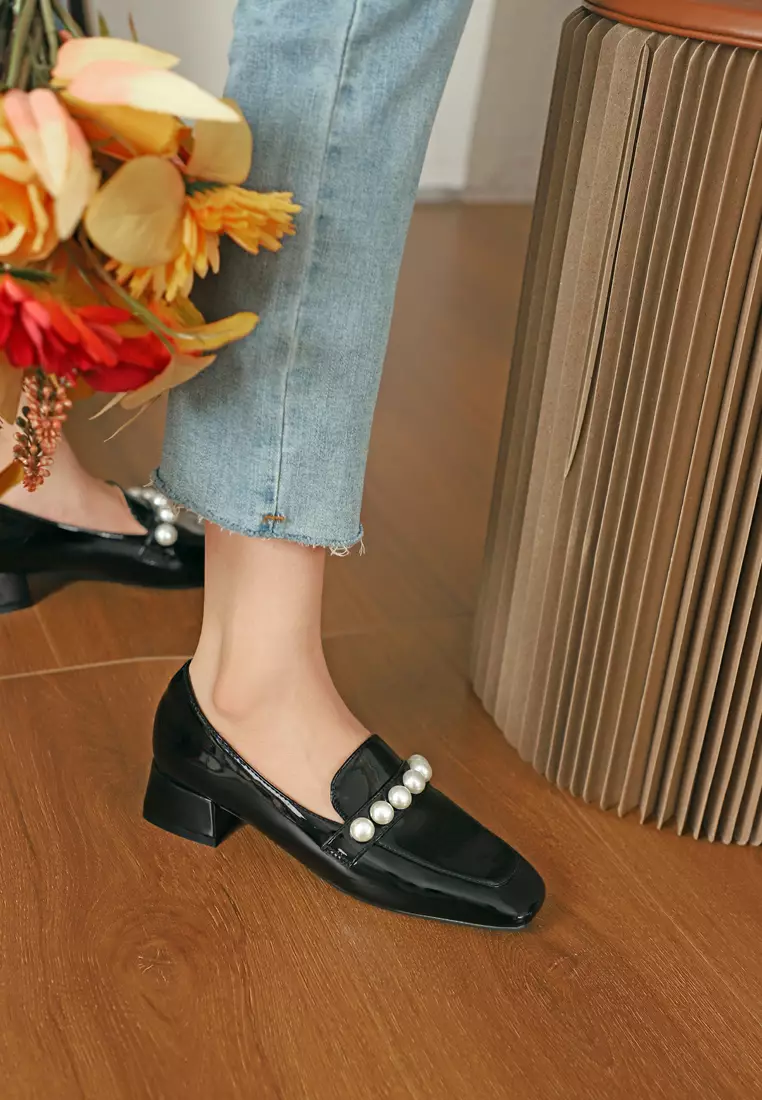 Buy Twenty Eight Shoes Patent Leather Pearl Buckle Low Heel