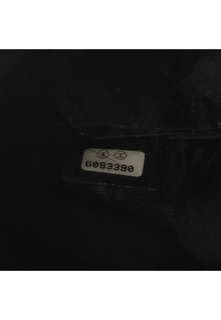 Pre-Loved Chanel coco mark Bi-fold Long Wallet Caviar skin black gold hardware