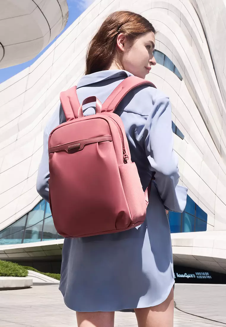 Solid Color 15.6'' Laptop Compartment Light Nylon Waterproof Knapsack Backpack For Women