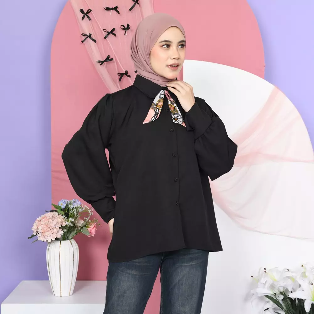 Lovia Blouse Kemeja Wanita - Black M20046 R33S6