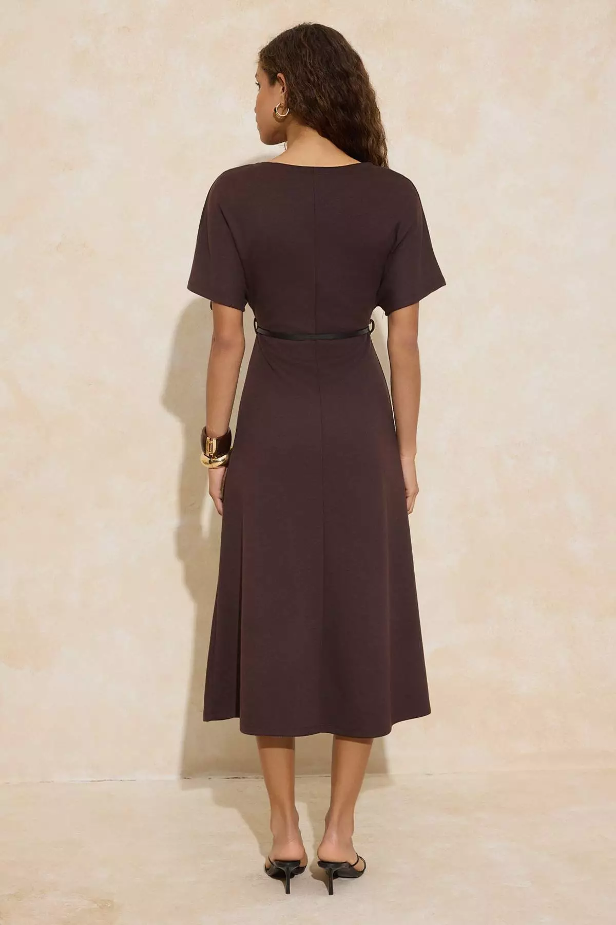 Brown A-Line/Column Boat Neck Short Sleeve Belted Midi Interlock Knitted Dress Twoss26El17