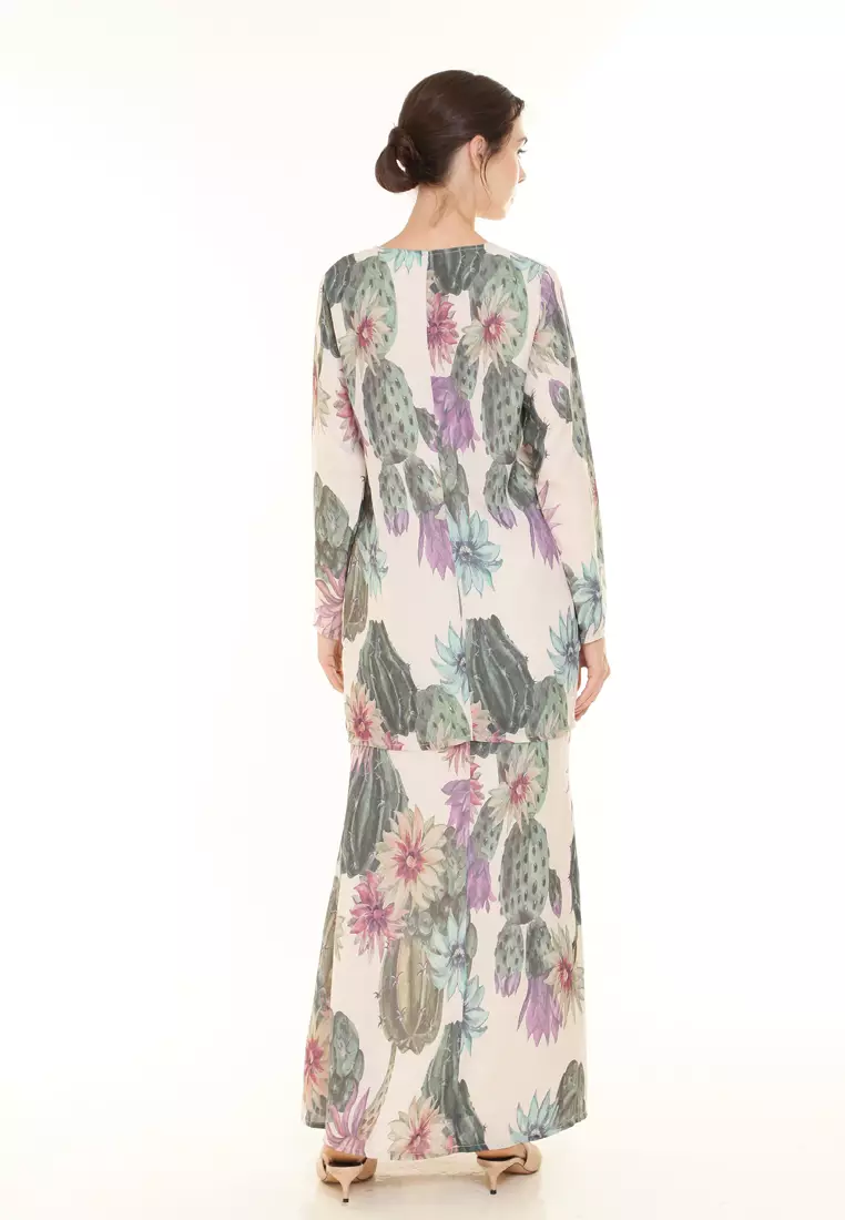 Rina Printed Kurung in Green Flower