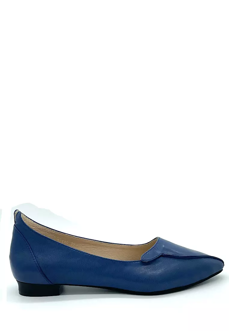 Ladies navy clearance flats