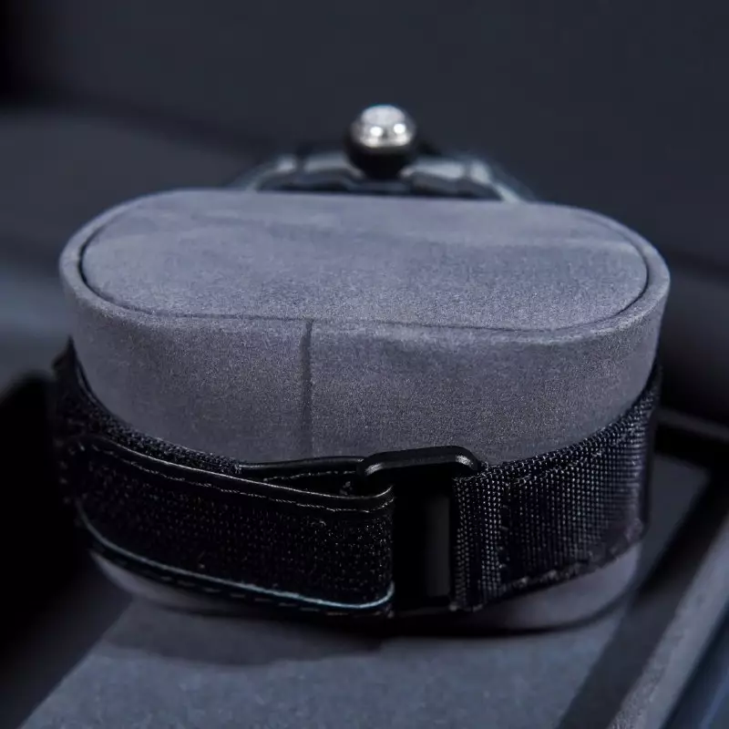 Jam Tangan REGAN HARNEY RH 73-11 ONYX CARBON WATCH 100% ORIGINAL - OS