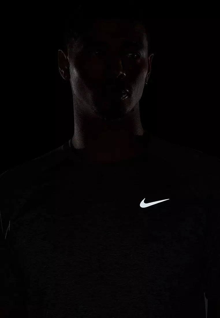 Stride Dri-FIT ADV Short-Sleeve Running Top