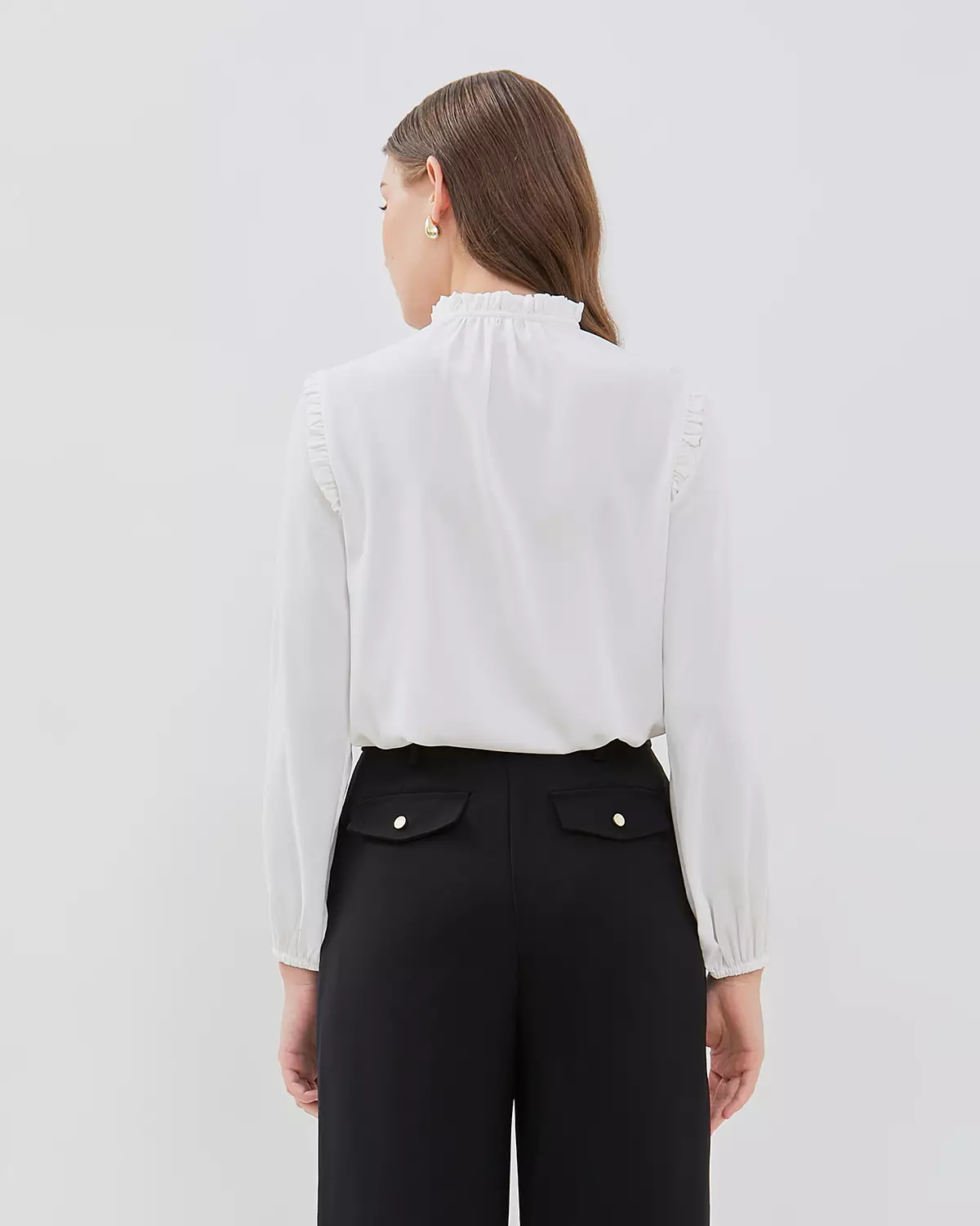WHITE LONG SLEEVE RUFFLE BLOUSE