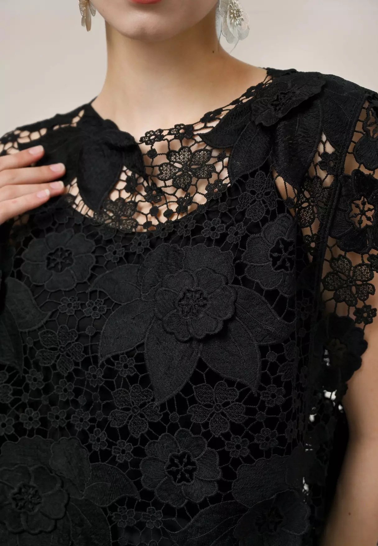 Fleurine Vest - Obsidian