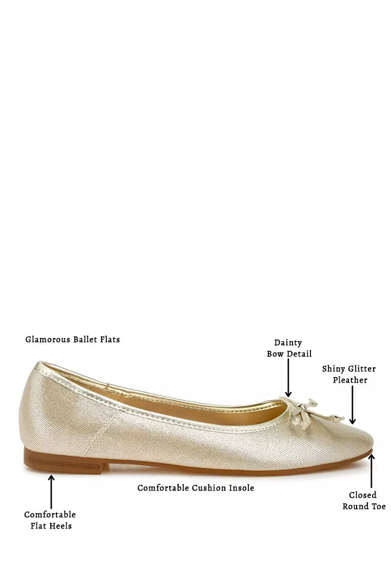 Sepatu Balet Metalik Warna Emas