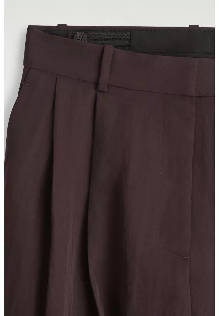 RELAXED FLUID WIDE-LEG TROUSERS