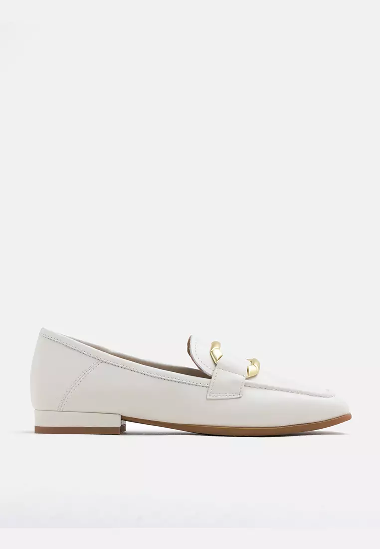 Discount on Pazzion  shoes - SKU: Cariad Loafer Flats Beige