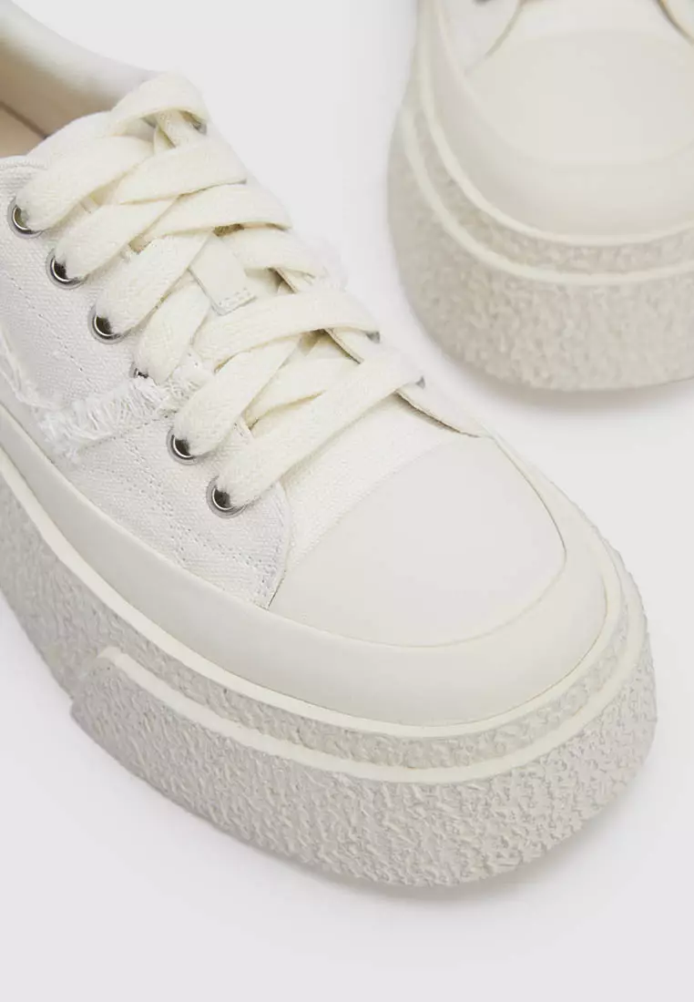 Raw Hem Round Toe Sneakers