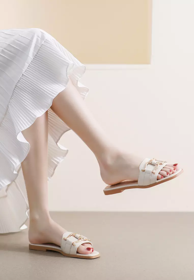 フラットシューズ Pericle Horsebit Leather Slippers フラットシューズ Pericle Horsebit Leather Slippers Gucci
