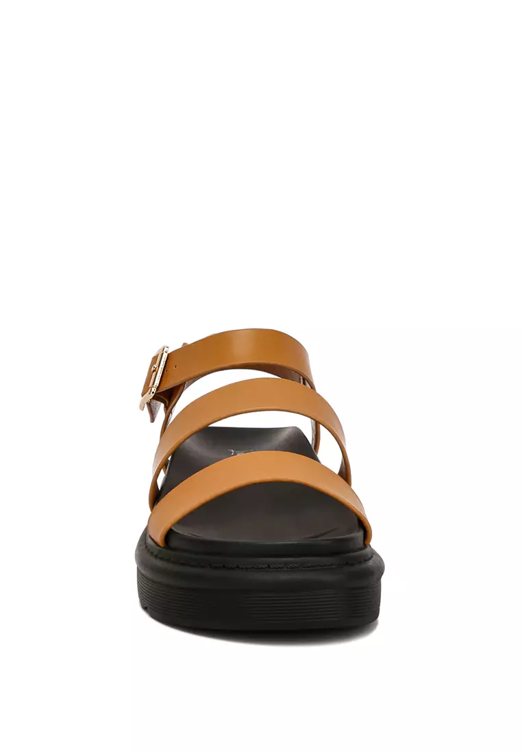 Pin Gesper Espadrille dalam warna Tan