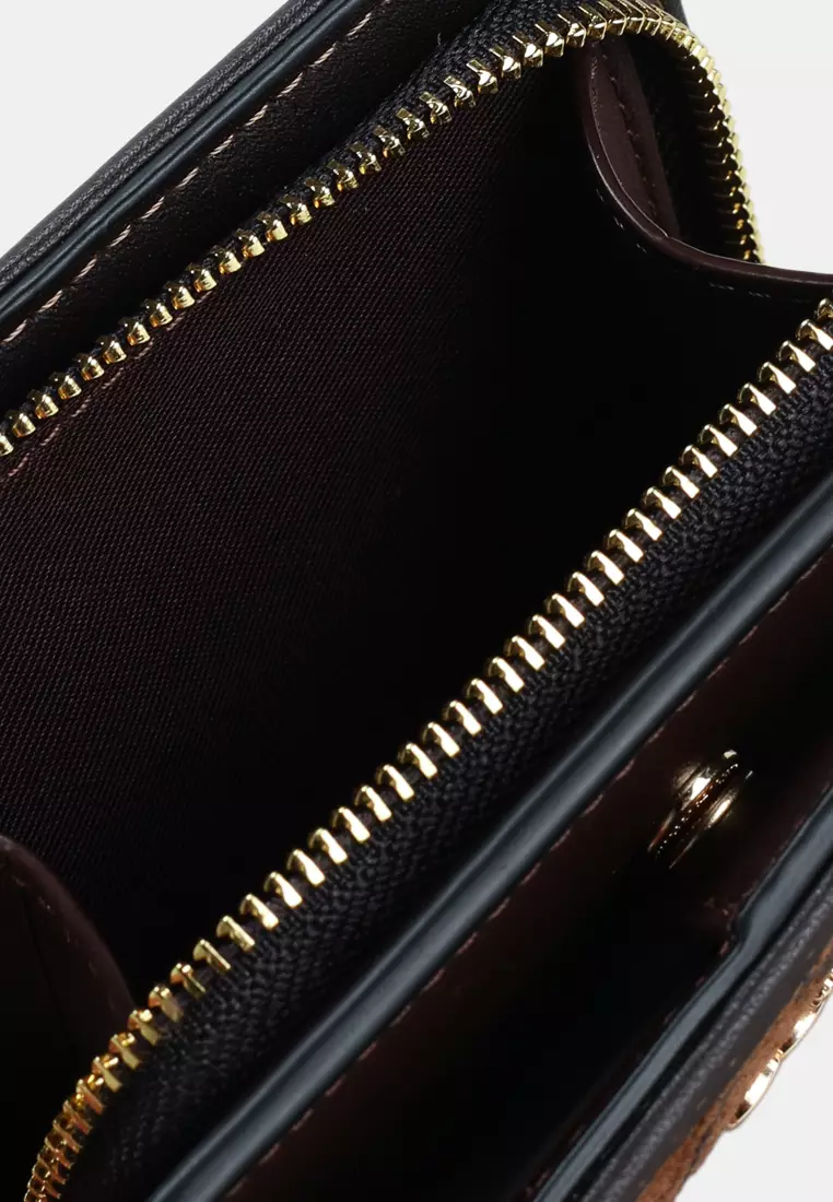 Snap Wallet In Signature Leather