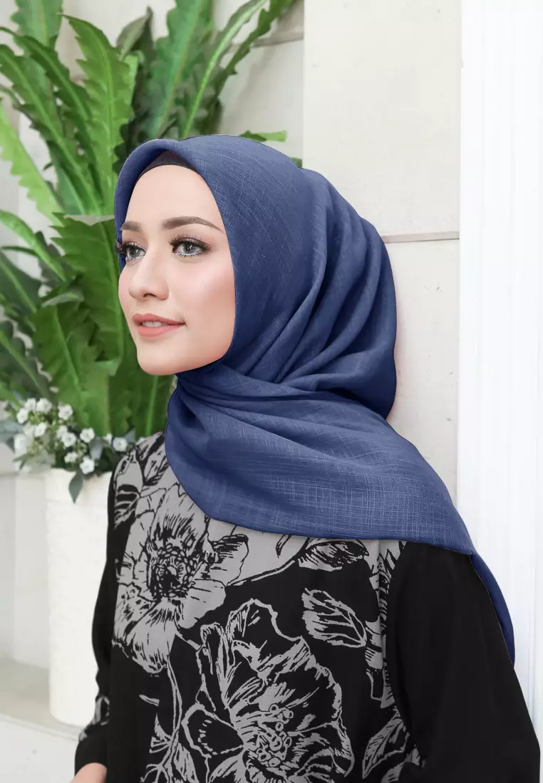 Linenna Scarf | Hijab Segiempat Linen Bamboo - Royal Navy