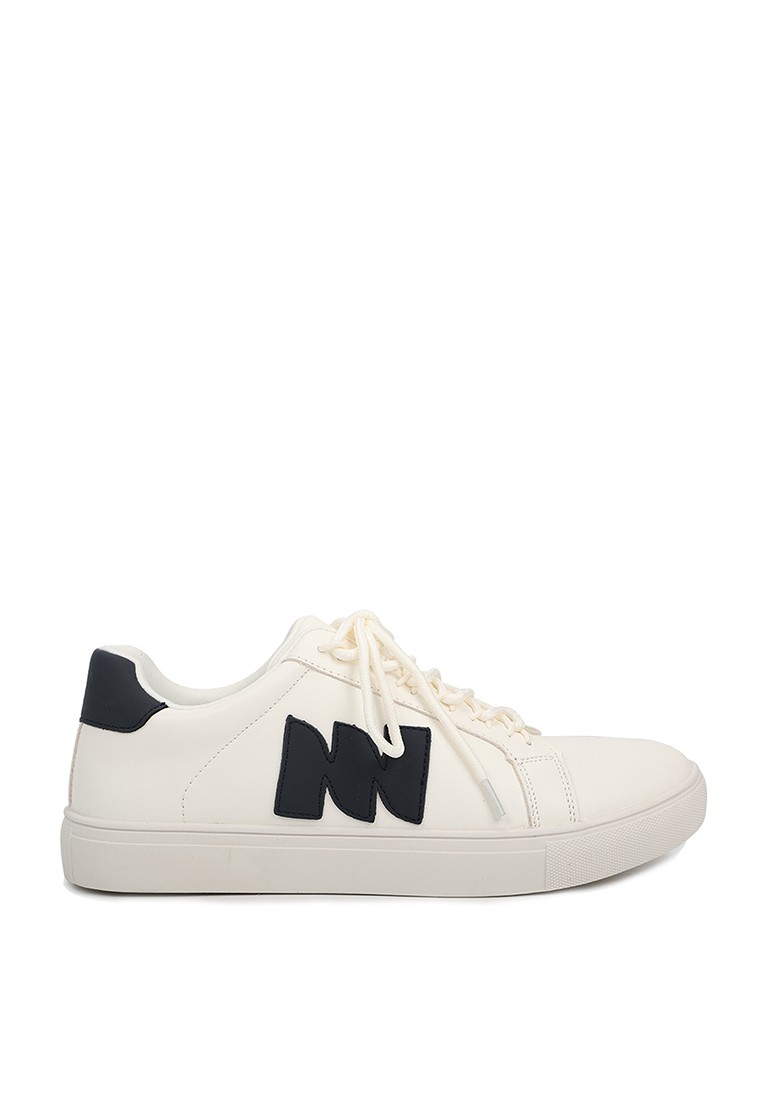 Hobnoob Sneakers