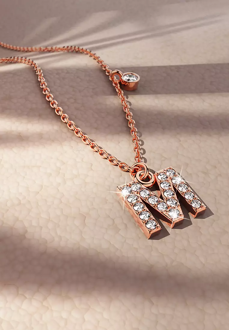Real gold necklace shop with letter