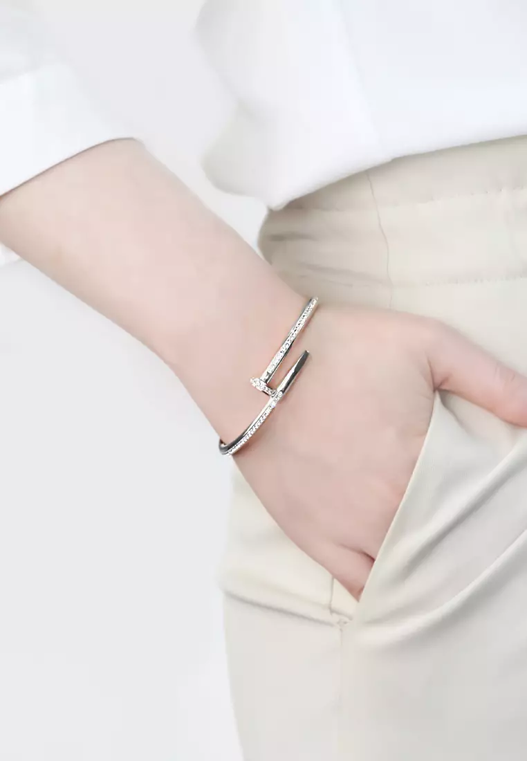 Roxanne Nail Cuff Zirconia Clasp Bangle (Silver)