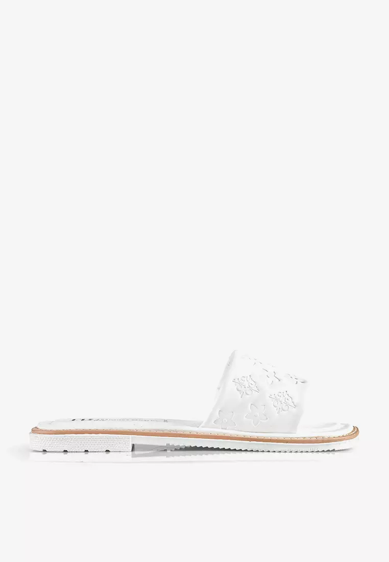 Sandal Ringan Slip On Wanita L.Yuna 02