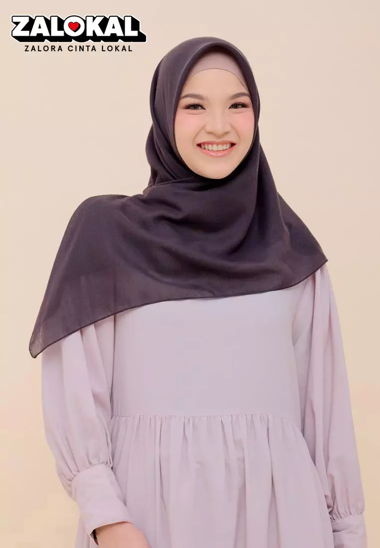 ZM Zaskia Mecca - Sadi Ocean Shadow Hijab Kerudung Segi Empat