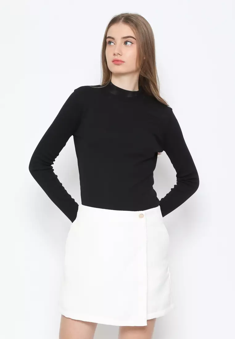 BLACK RIB HIGH NECK T-SHIRT