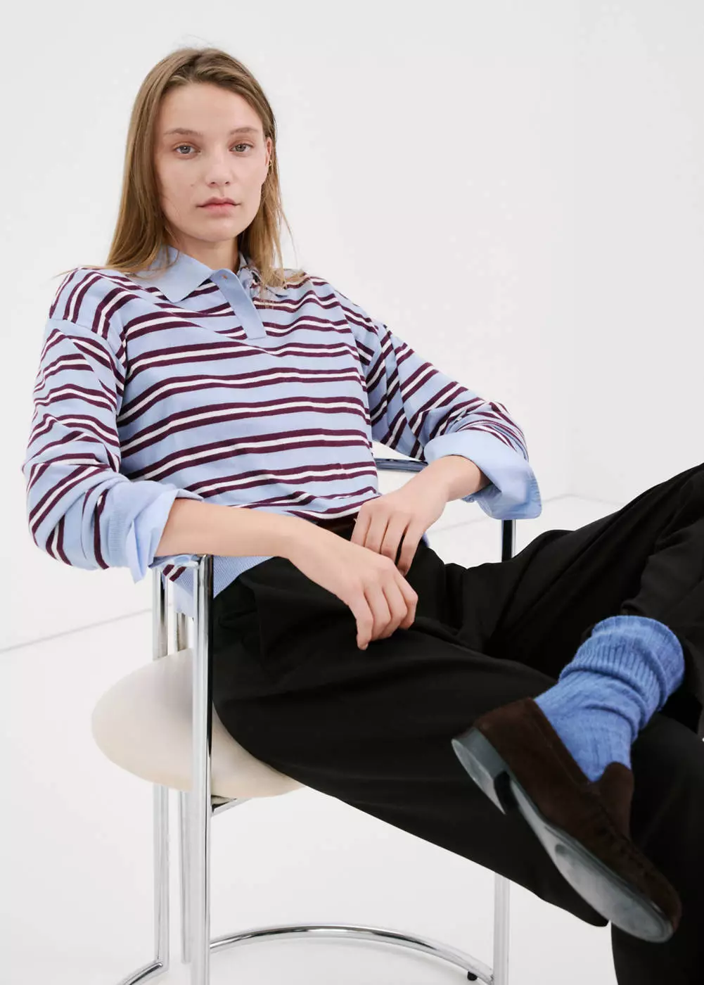 Sweater kerah polo garis-garis