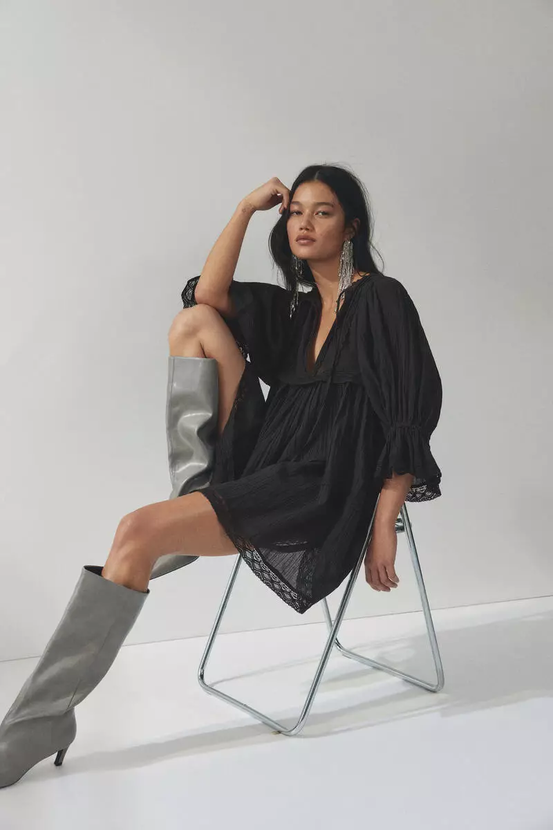 Lace-trimmed cotton dress