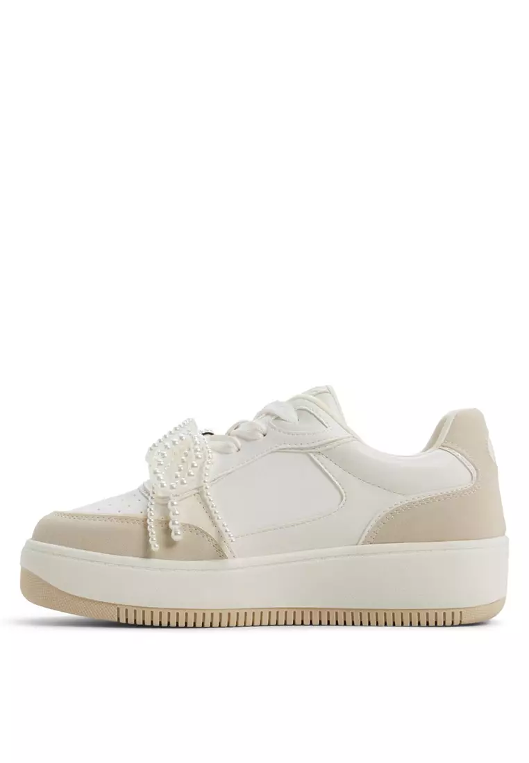 Freshy Sneakers