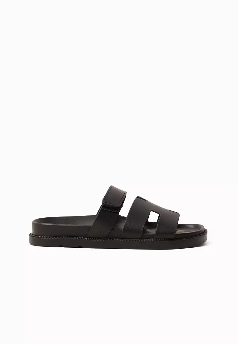 Discount on CLN  shoes - SKU: Lelia Slides