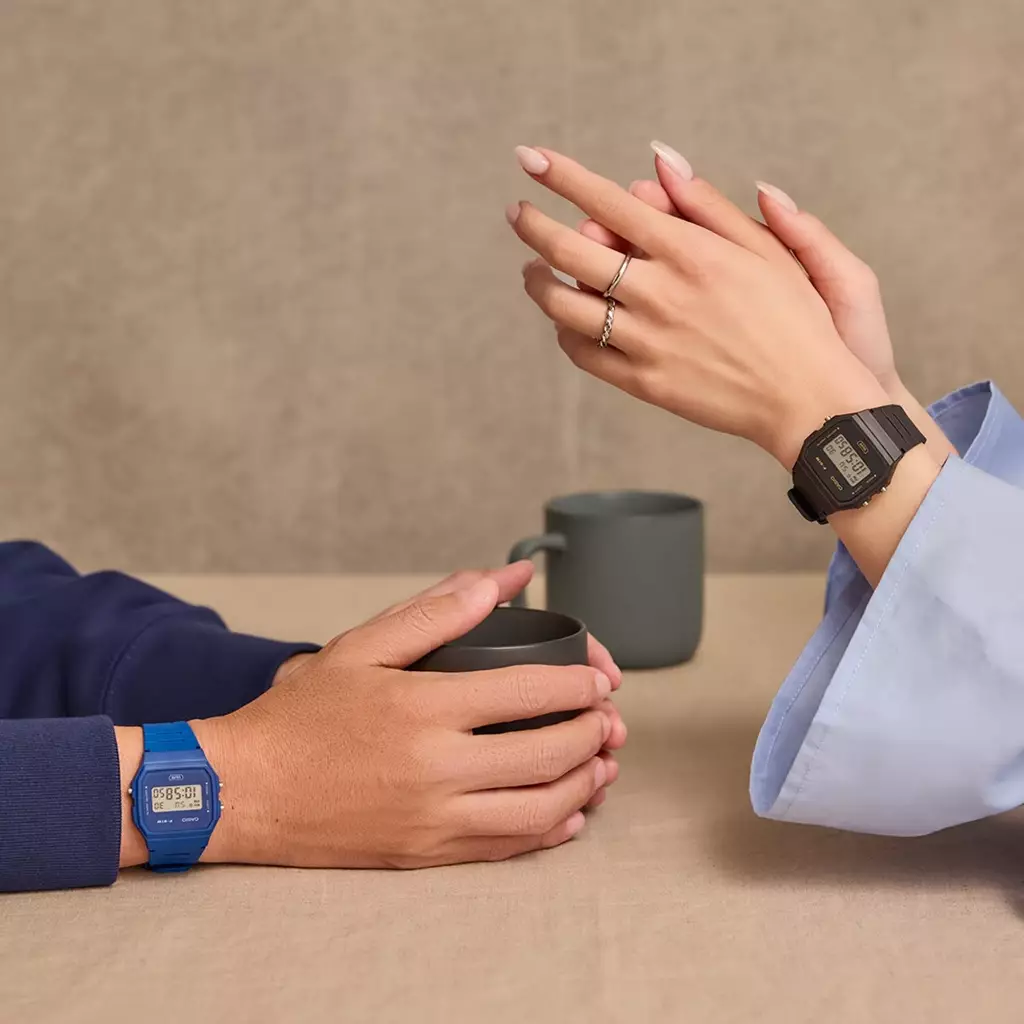 Casio Jam Tangan Pria dengan format Digital F-91WB-8ADF