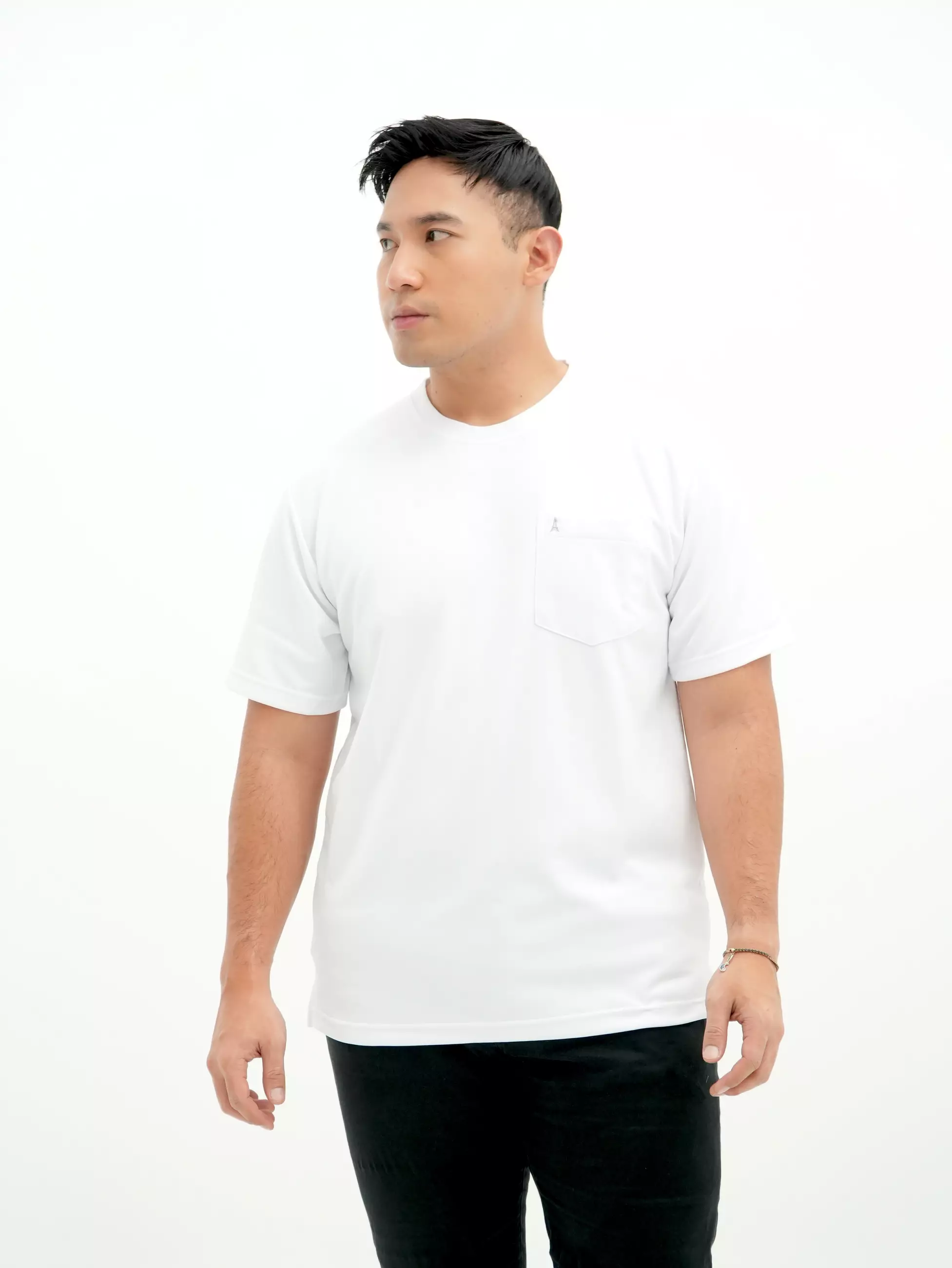 T-Shirt Scuba Putih Kantong 3454