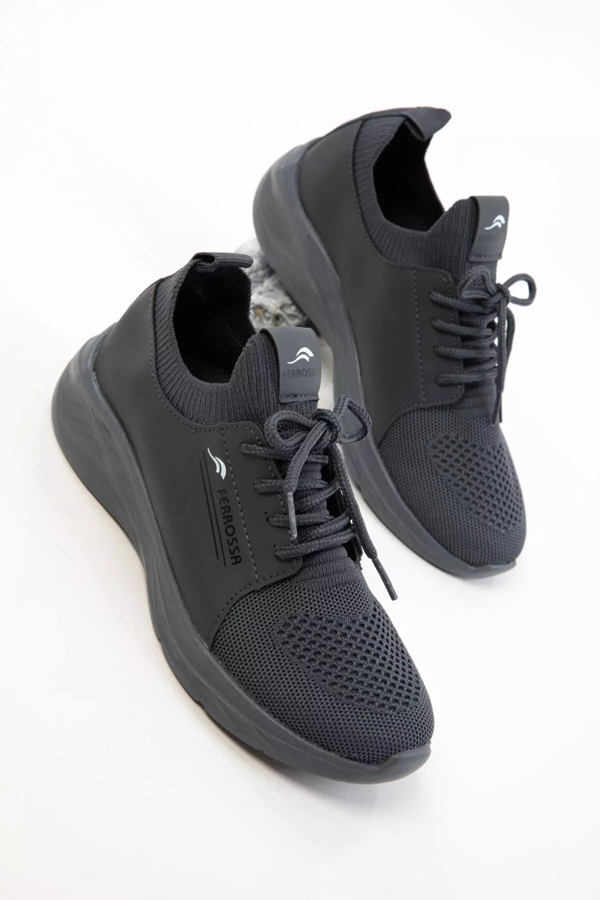 Smoked Unisex Sneaker 20678