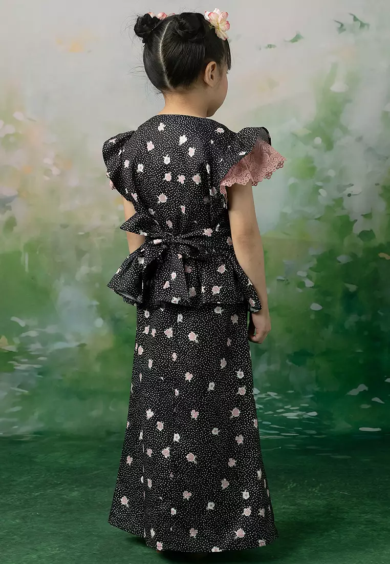 Hasna Top with Skirt Set