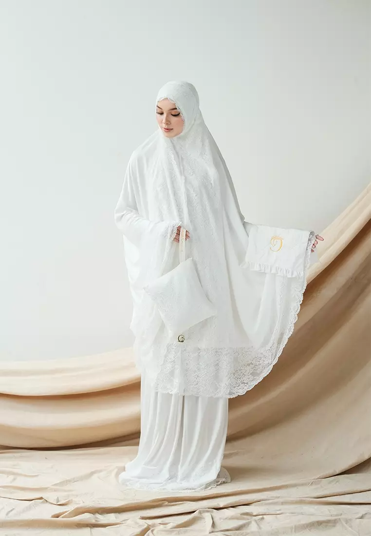 Mukena Prayer Set Exclusive Japanese Satin Silk-White