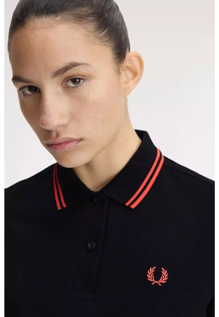 Fred Perry G3600 Twin Tipped Fred Perry Shirt (Black / Flamingo Tan)