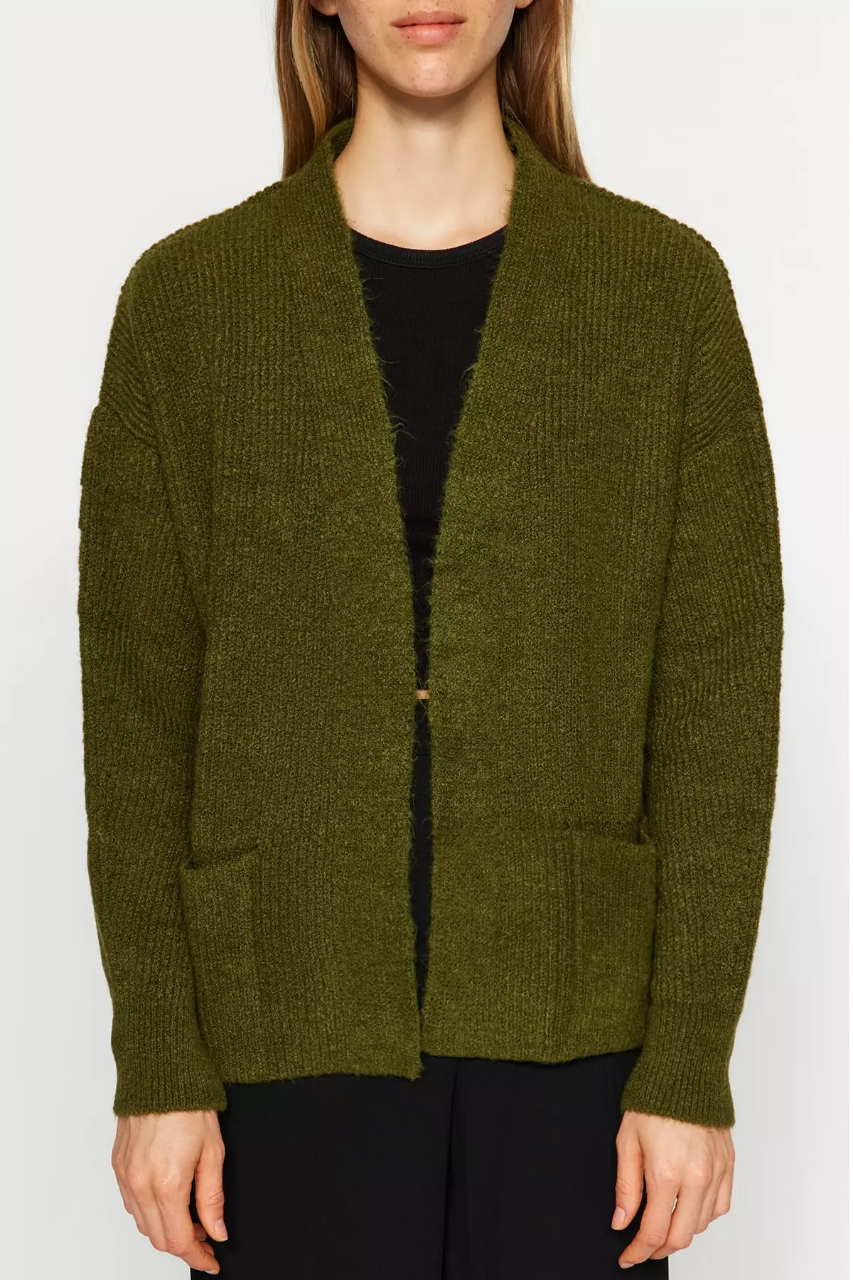 Khaki Wide Fit Soft Textured Pocket Detailed Knitwear Cardigan Twoaw24Hi133