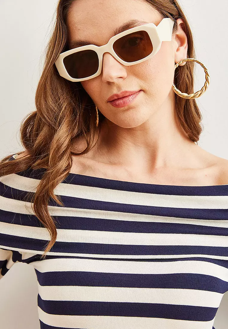 Madonna Collar Soft Touch Flexible Blouse