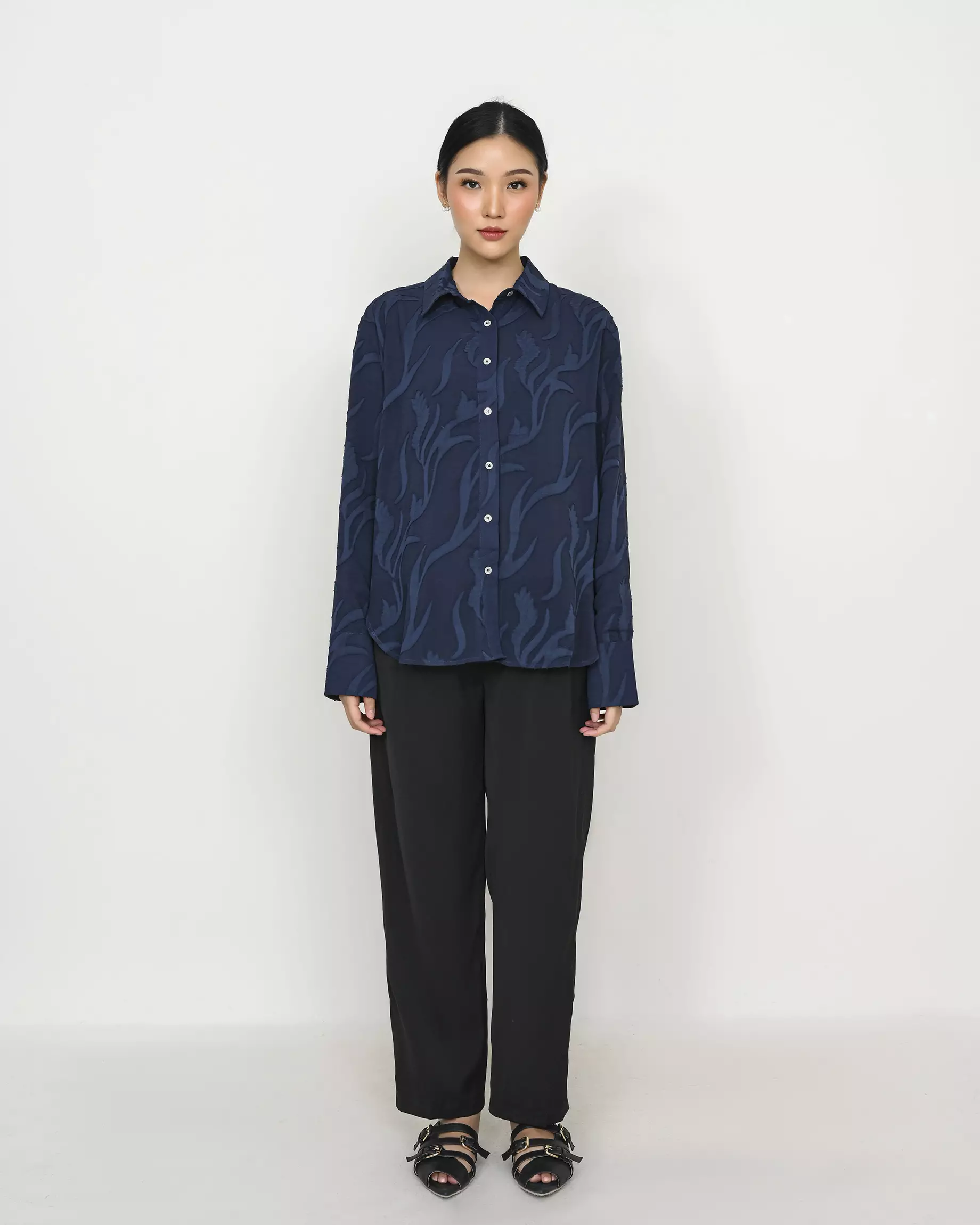 Geulis.id OLIVIA SHIRT - Navy