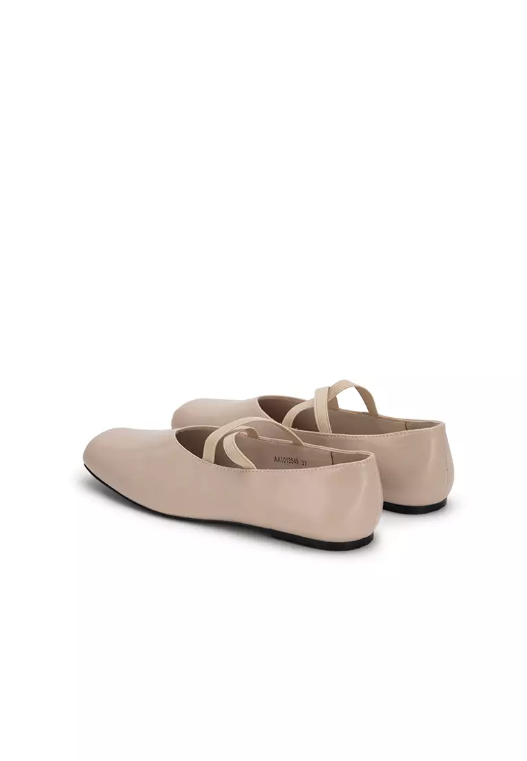 POINTÉ TOE FLAT PUMP