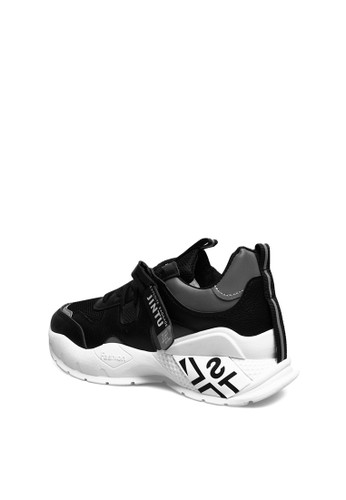 Jual Panarybody Sepatu  Sneakers Olahraga Pria Nyaman 