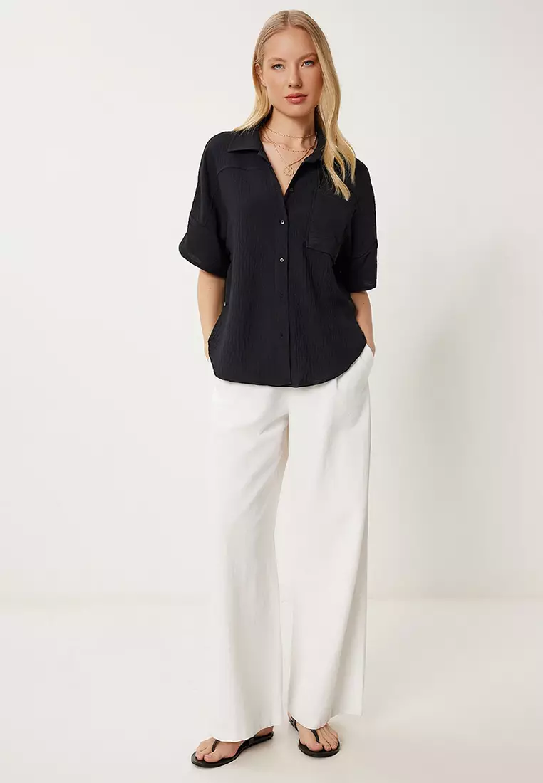 Women's Black Wrinkled Effect Pocket Woven Blouse Mx00193