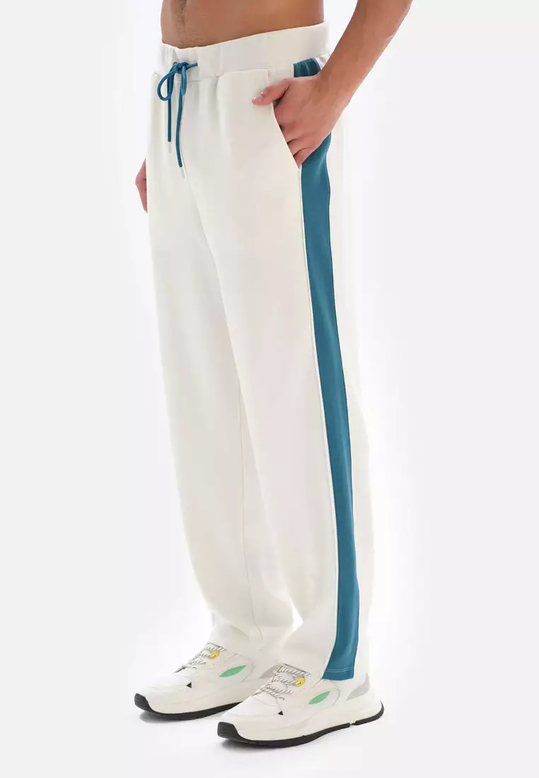 Buy DAGİ White Pants, Oversize, Flared, Activewear for Men 2024 Online
