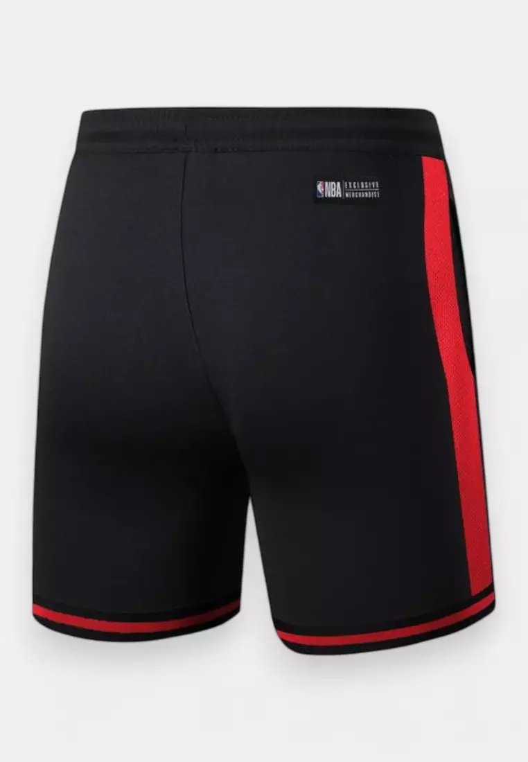 Chicago Bulls Shorts for Men Player Option Collection