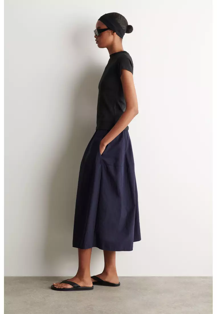 SCULPTED NYLON MIDI SKIRT